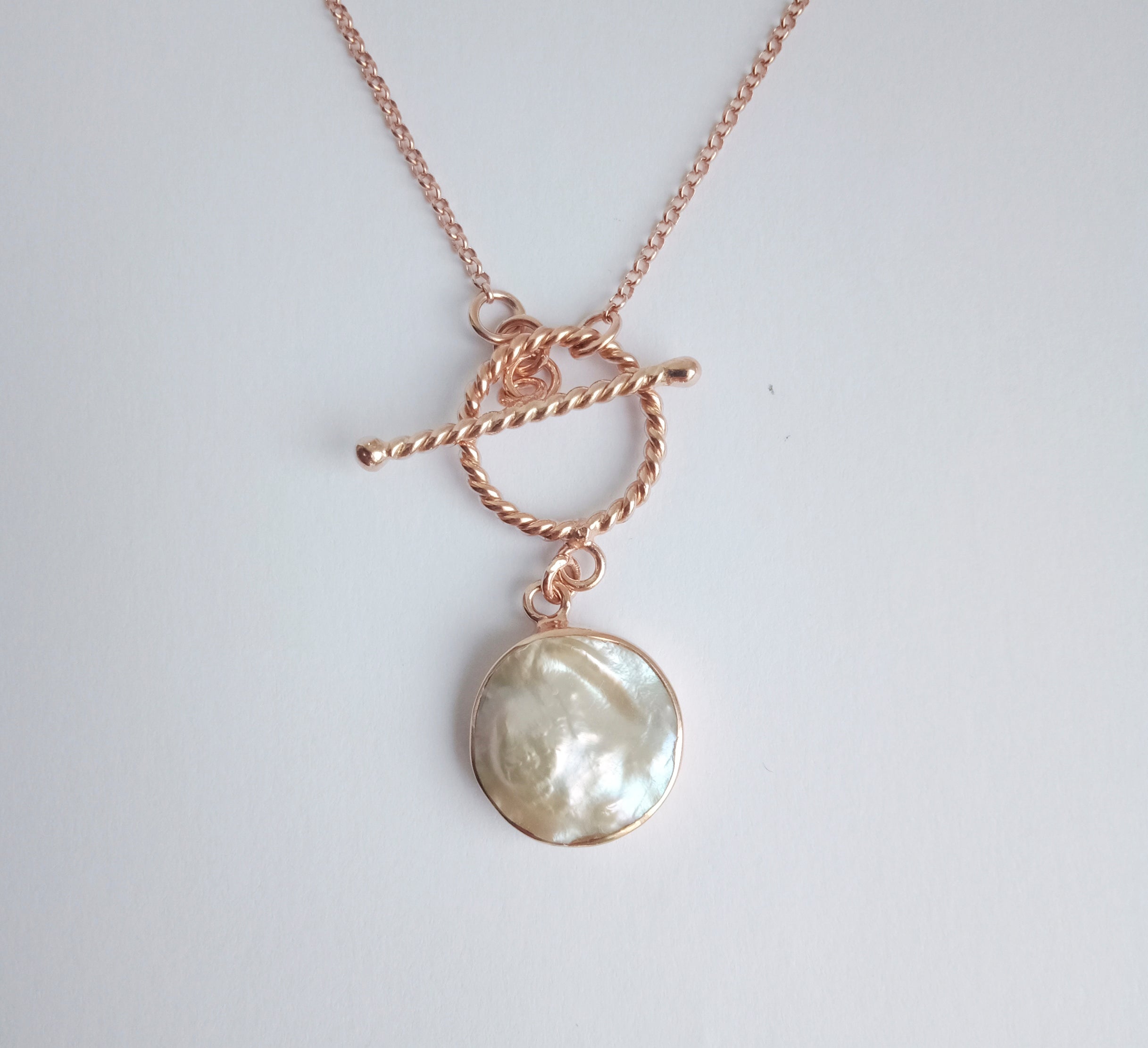 Gold fob online necklace